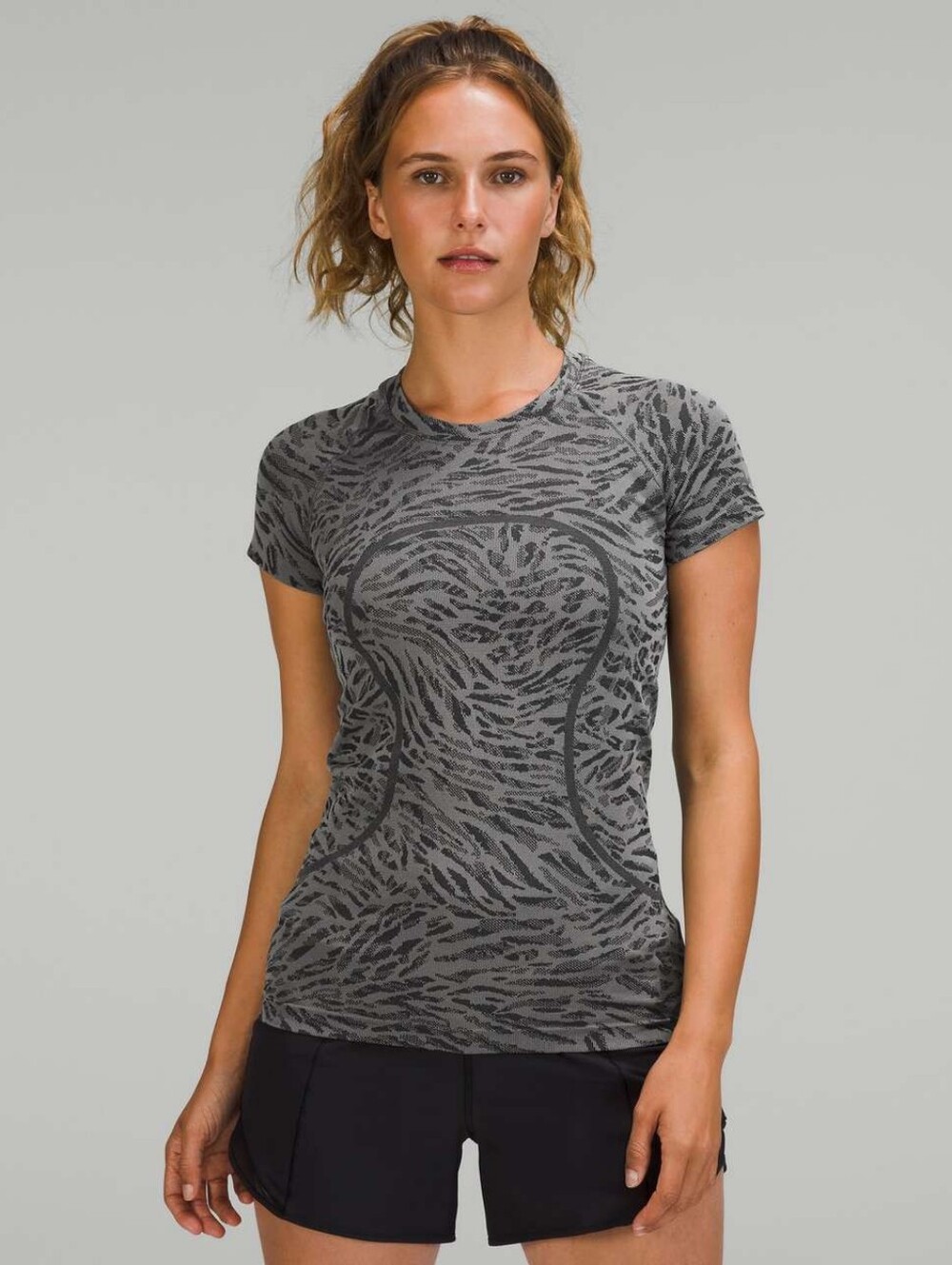 Lululemon Swiftly Tech Short Sleeve Shirt 2.0 Primal Clash Black / Gull Grey